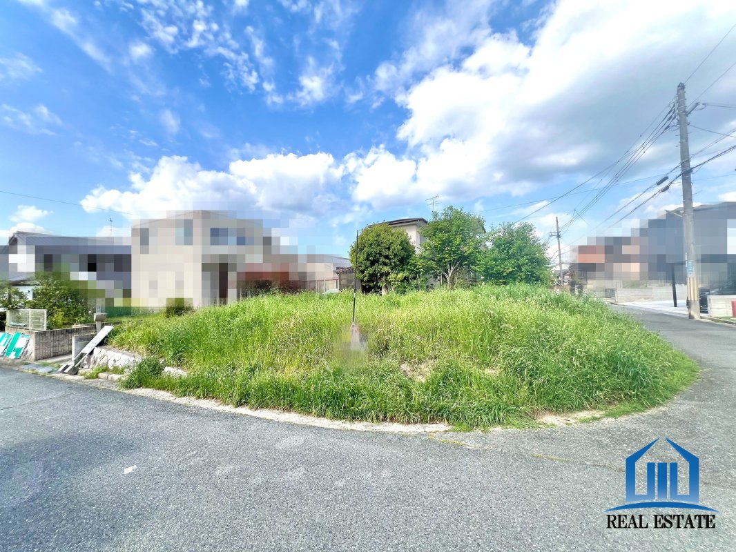 河合町泉台2丁目　角地　建築条件無