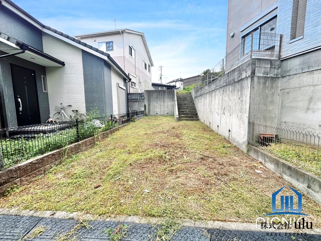 上牧町上牧  建築条件無  更地